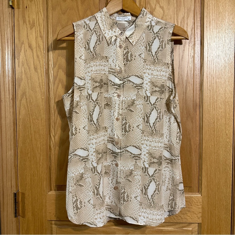 Equipment 100% silk printed snakeskin sleeveless button-front blouse